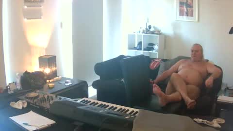 Snapshot of goldyguy011 chatting on October 6, 2025, 2:53 am goldyguy011 online show from October 6, 2025, 2:53 am