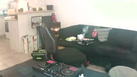 goldyguy011 online show from June 14, 2026, 2:24 am