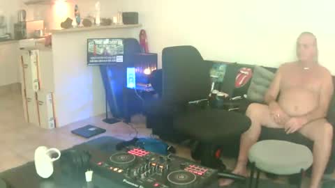 goldyguy011 online show from June 22, 2026, 11:35 pm