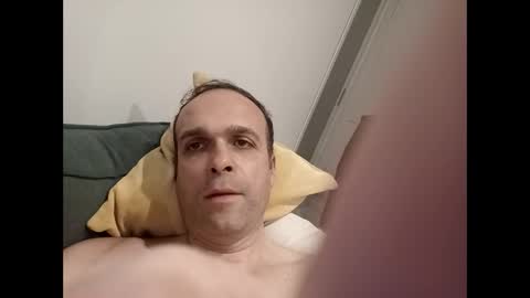 Snapshot of golemkur25 chatting on April 5, 2026, 9:34 pm golemkur25 online show from April 5, 2026, 9:34 pm