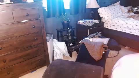 Snapshot of golgara chatting on February 10, 2025, 9:25 pm Golgara online show from February 10, 2025, 9:25 pm