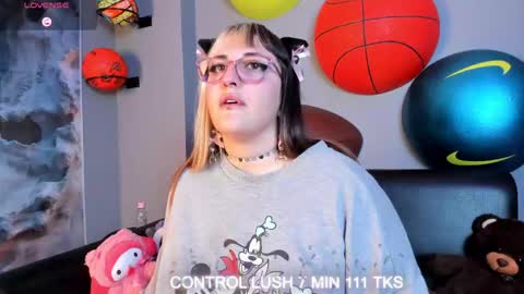 gomory_kitty online show from May 8, 2026, 4:56 pm
