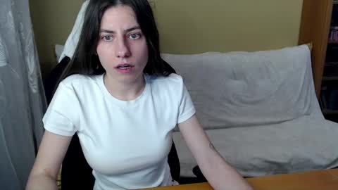 Elizabeth Effie online show from May 7, 2026, 4:56 pm