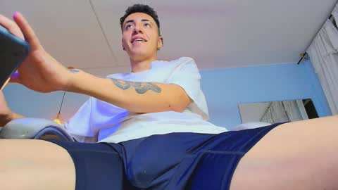 Snapshot of good_sheep chatting on December 12, 2024, 3:54 am good_sheep online show from December 12, 2024, 3:54 am