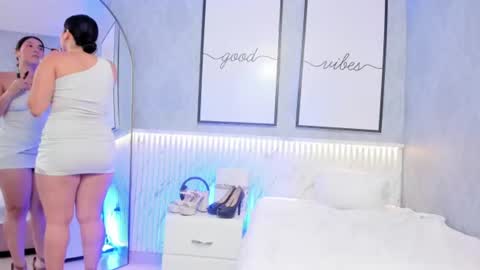 Snapshot of goodgirl22_ chatting on June 27, 2026, 12:22 pm Emmy online show from June 27, 2026, 12:22 pm