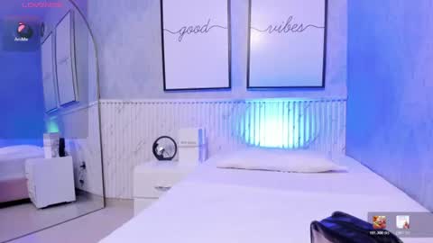 Snapshot of goodgirl22_ chatting on July 24, 2026, 11:25 pm Emmy online show from July 24, 2026, 11:25 pm
