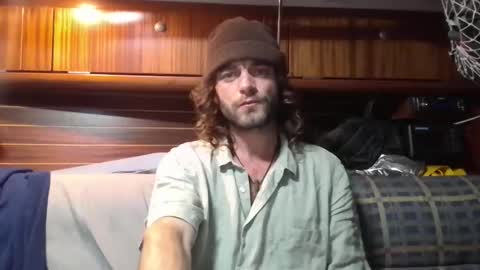 Snapshot of goodleek chatting on October 18, 2025, 9:37 pm gooleek online show from October 18, 2025, 9:37 pm