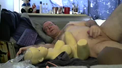 Snapshot of goofylicious_91 chatting on February 13, 2025, 2:31 pm Peter online show from February 13, 2025, 2:31 pm