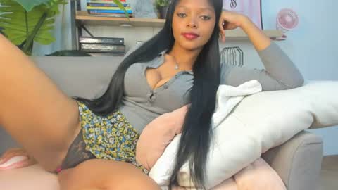 Dominique online show from June 19, 2026, 1:10 am