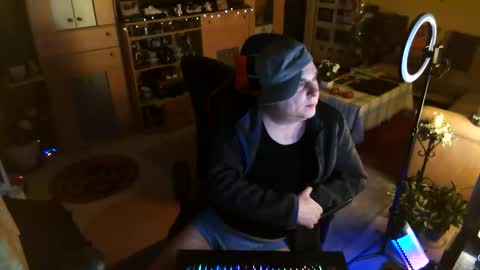 google5001 online show from September 18, 2025, 5:59 pm