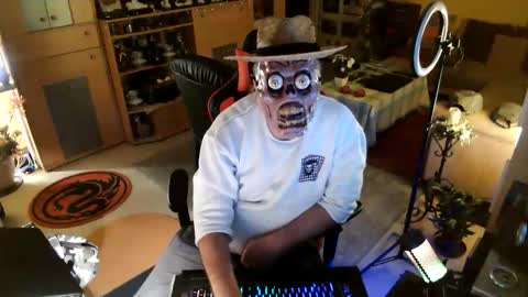 google5001 online show from October 23, 2025, 4:34 am