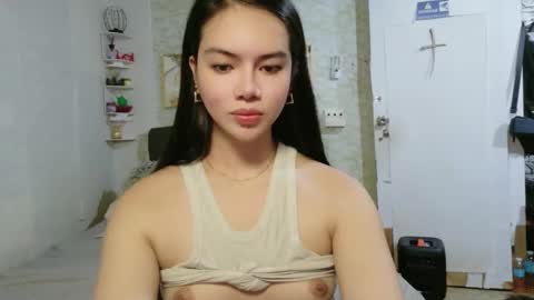 geneviev online show from May 17, 2026, 5:09 pm