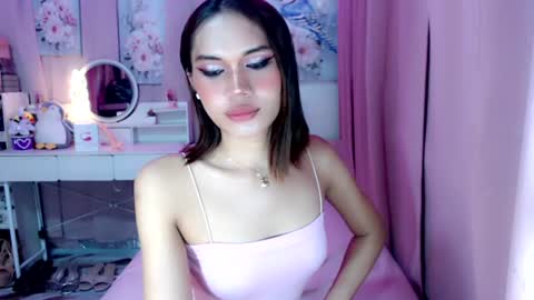 Snapshot of gorgeous_anora chatting on July 31, 2026, 1:05 am Anora online show from July 31, 2026, 1:05 am