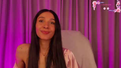 Rose  online show from February 3, 2025, 1:51 pm