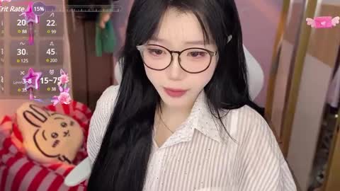 Snapshot of gorgeous_girl33 chatting on December 11, 2024, 8:07 pm gorgeous girl33 online show from December 11, 2024, 8:07 pm