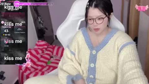 Snapshot of gorgeous_girl33 chatting on March 7, 2025, 6:13 am gorgeous girl33 online show from March 7, 2025, 6:13 am