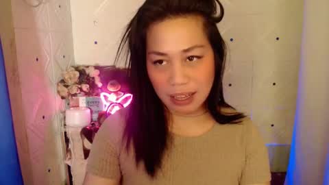 Rica online show from March 5, 2025, 9:59 pm