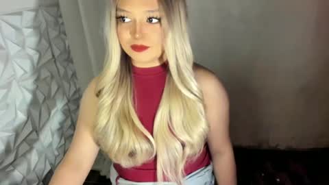 Amanda rose online show from June 22, 2026, 3:25 am