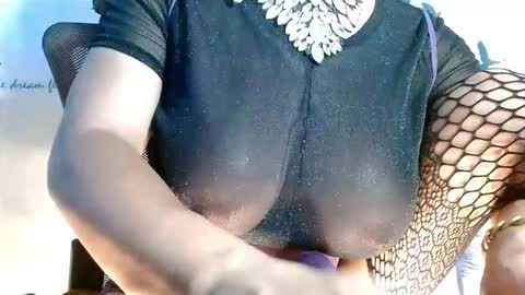 Snapshot of gorgeoushotcum chatting on October 24, 2025, 10:22 am Blake Anders... online show from October 24, 2025, 10:22 am