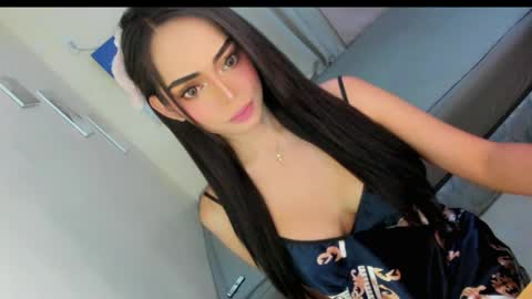 Snapshot of gorgeoustransgirl chatting on April 5, 2026, 9:50 am Emmy online show from April 5, 2026, 9:50 am