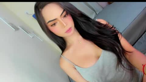 Snapshot of gorgeoustransgirl chatting on April 8, 2026, 11:10 am Emmy online show from April 8, 2026, 11:10 am