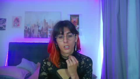 goth_minerva online show from May 5, 2026, 2:14 pm