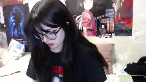 Amy online show from February 19, 2025, 9:58 pm