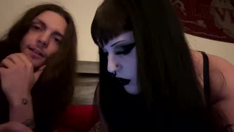 Snapshot of gothcouplee chatting on October 1, 2025, 3:34 am gothcouplee online show from October 1, 2025, 3:34 am