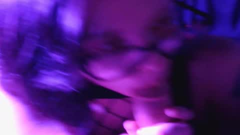 kitty online show from December 14, 2025, 7:03 am