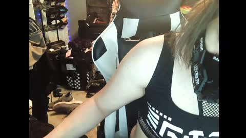 Victoriana online show from January 11, 2025, 4:38 am