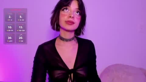 Snapshot of gothv chatting on July 1, 2026, 8:49 am Violet online show from July 1, 2026, 8:49 am