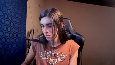 angelito tu novio online show from April 2, 2026, 6:33 am