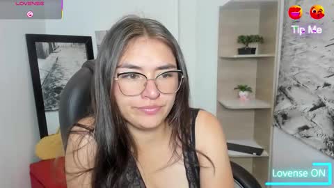 Snapshot of grace__lovely chatting on October 12, 2025, 1:54 pm Grace  online show from October 12, 2025, 1:54 pm