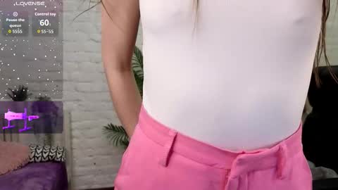 Snapshot of grace_autumn_mood chatting on November 10, 2025, 6:01 am grace_autumn_mood online show from November 10, 2025, 6:01 am