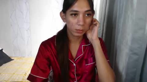 HoneyGrace online show from February 17, 2026, 7:38 am