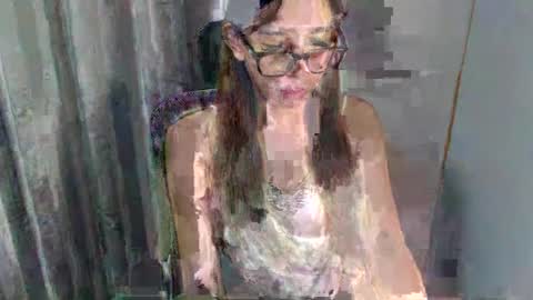 HoneyGrace online show from June 18, 2026, 10:19 am