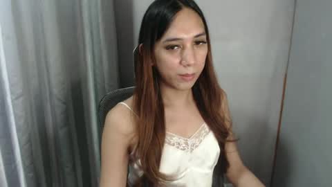 HoneyGrace online show from June 19, 2026, 3:00 am