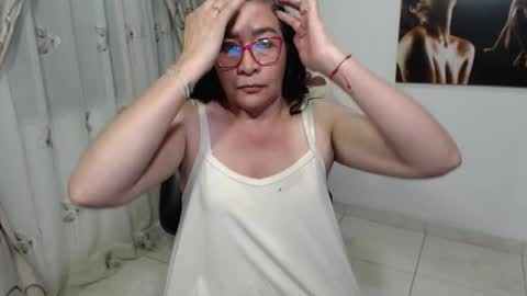 Snapshot of grace_mature_milf chatting on September 24, 2025, 11:19 pm grace_mature_milf online show from September 24, 2025, 11:19 pm
