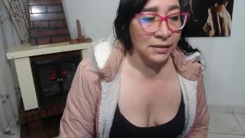 Snapshot of grace_mature_milf chatting on October 9, 2025, 10:13 am grace_mature_milf online show from October 9, 2025, 10:13 am