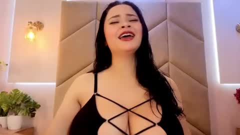 Snapshot of gracebluel chatting on June 30, 2026, 4:02 am GRACE online show from June 30, 2026, 4:02 am