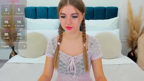 Erika online show from October 6, 2025, 12:24 pm