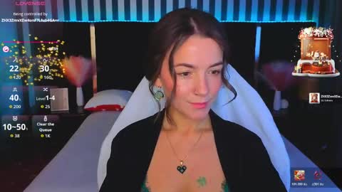 gracefulmichelle online show from May 14, 2026, 7:42 pm