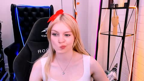 Grace Glamour online show from December 3, 2024, 11:44 am