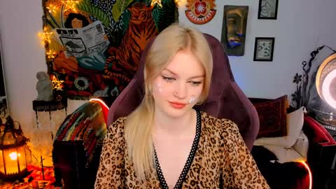 Grace Glamour online show from December 13, 2024, 8:41 am