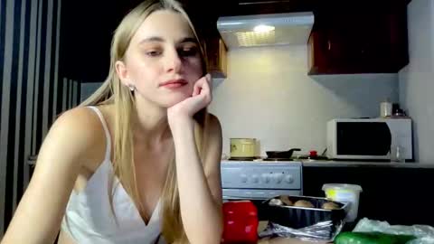 gracetorrezz online show from October 5, 2025, 7:01 pm