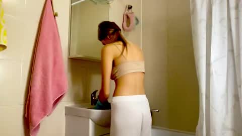 gracetorrezz online show from October 7, 2025, 6:16 pm