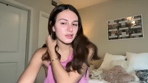 Snapshot of graciesmith27 chatting on April 19, 2026, 5:34 pm Gracie Smith online show from April 19, 2026, 5:34 pm