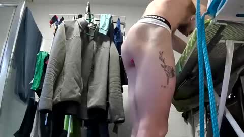 Snapshot of grandbi chatting on February 11, 2025, 9:42 am grandbi online show from February 11, 2025, 9:42 am