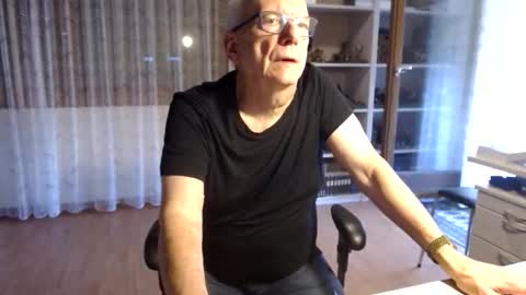 grandpach online show from May 27, 2026, 6:21 am