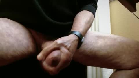 Snapshot of grandpamarco chatting on November 4, 2025, 12:10 am grandpa marco online show from November 4, 2025, 12:10 am